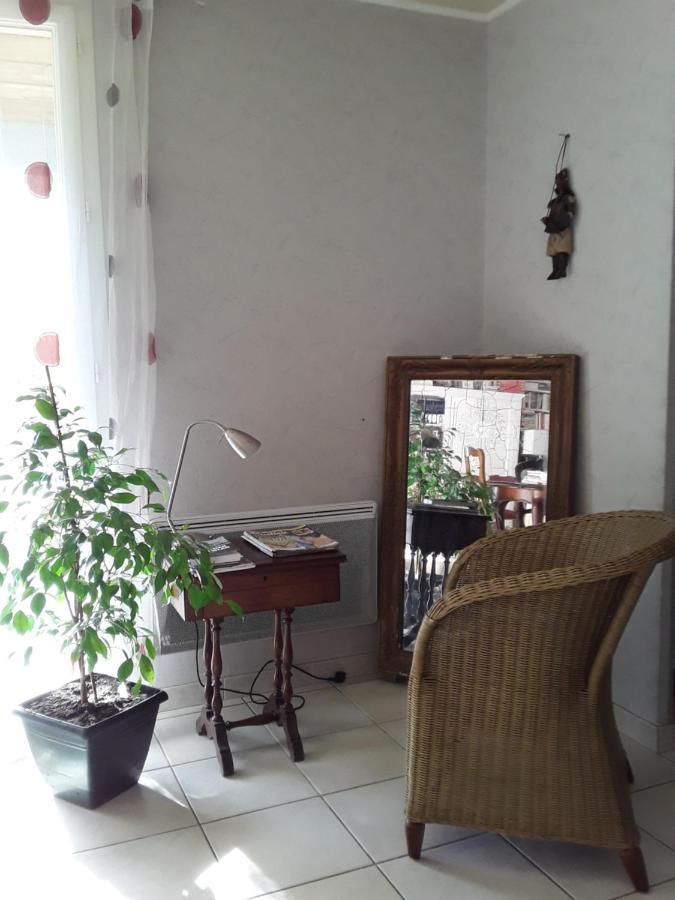 Appartamento Chez Patricia Beauchalot Esterno foto